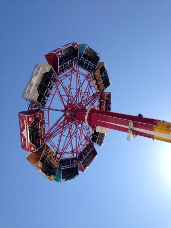 166785_4879392221273_985662432_n